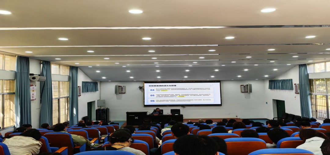 春日护绿合理时半岛.体育网址送法入校植绿心